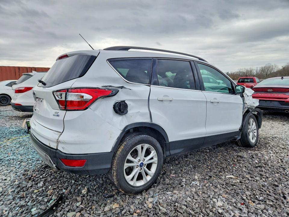 2018 Ford Escape se
