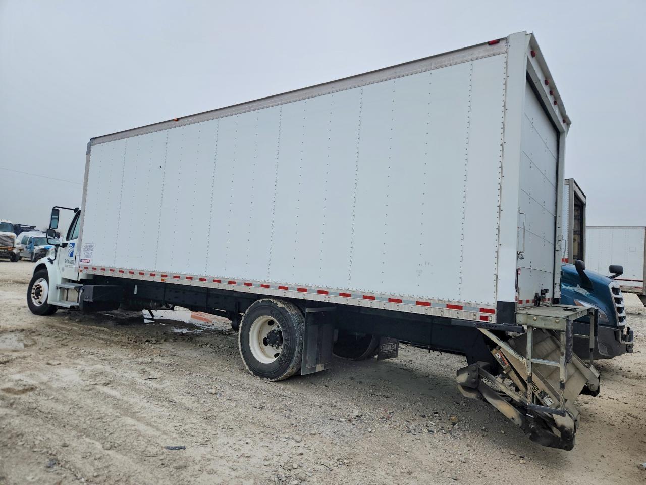 2019 Freigliner 2019 Freightliner Business Class M2 BOX Truck