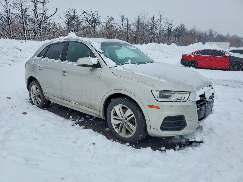 2016 Audi Q3 Premium Plus
