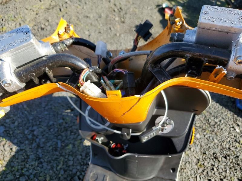 2021 Genuine Scooter Co. Buddy Kick