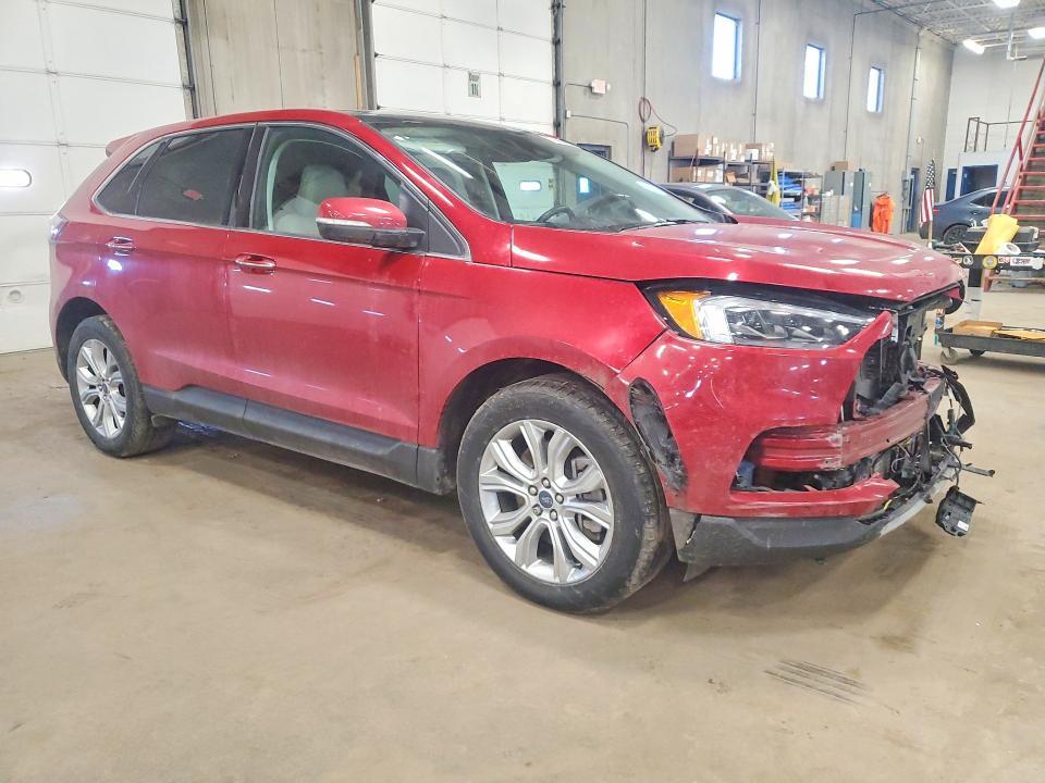 2021 Ford Edge Titanium