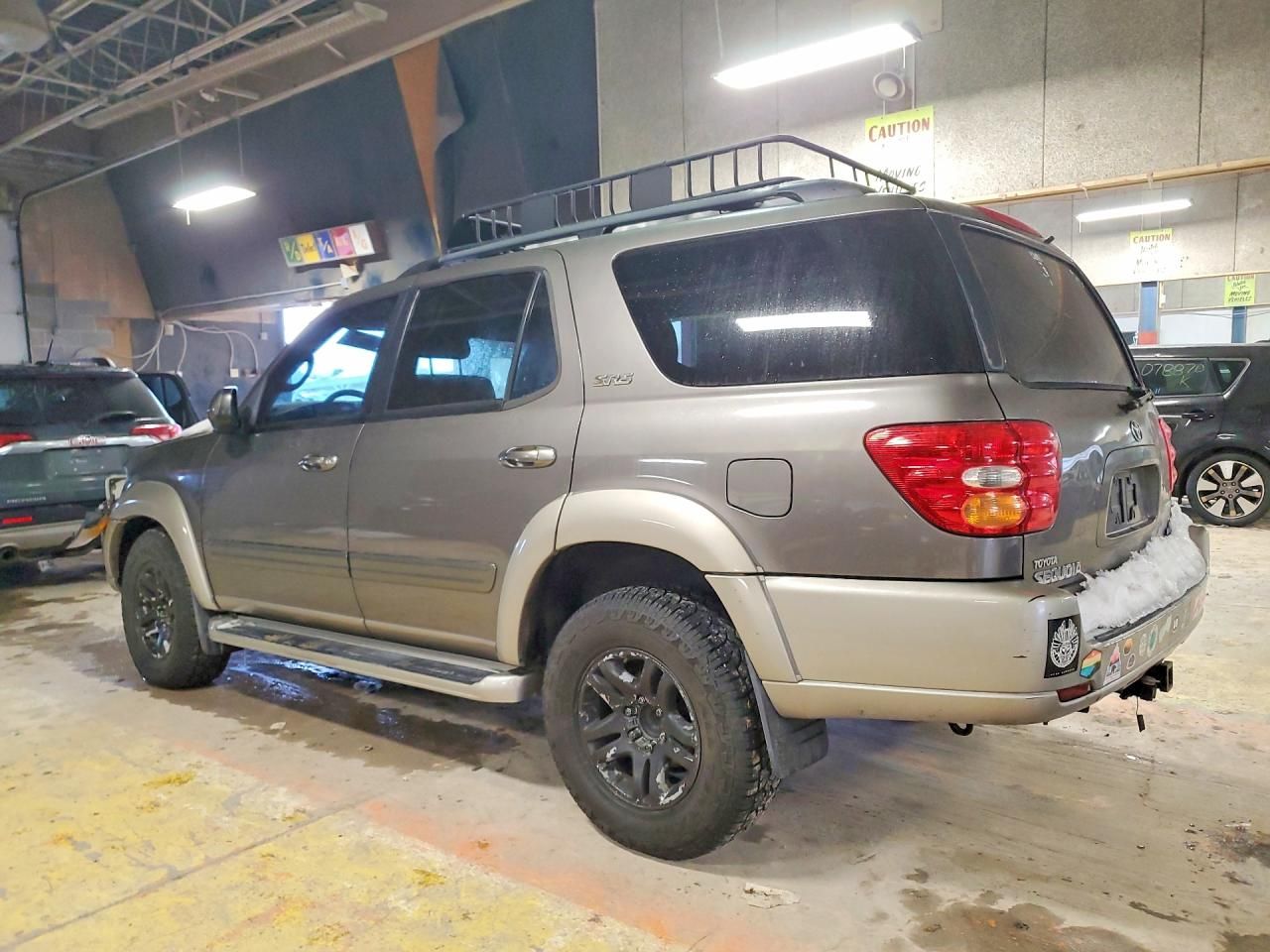 2004 Toyota Sequoia SR5