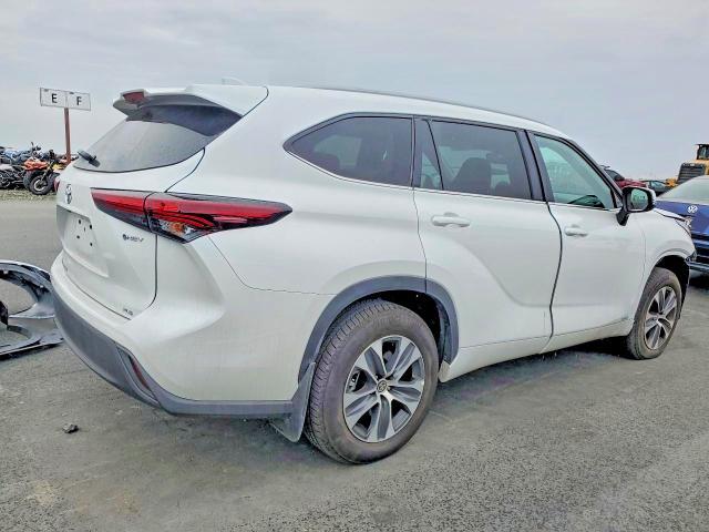 2025 Toyota Highlander Hybrid xle