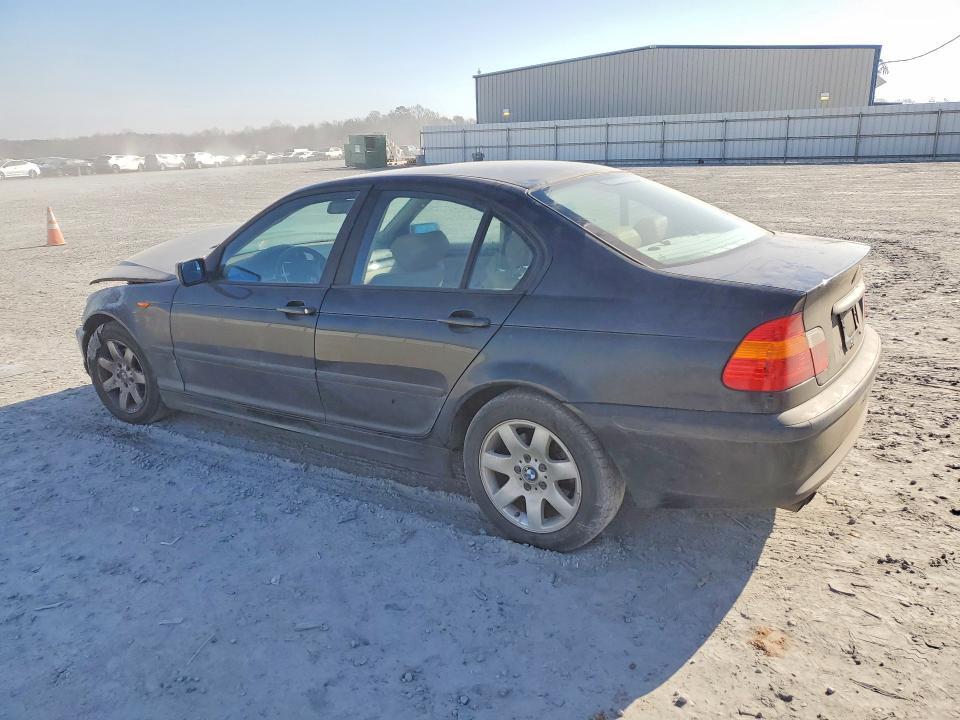 2003 BMW 325 i