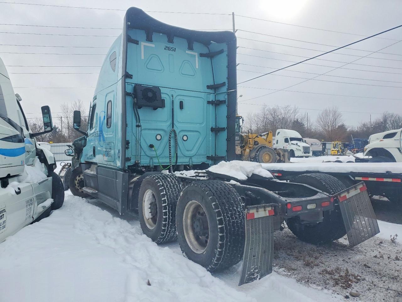 2022 Freigliner 2022 Freightliner Cascadia 126 Semi Truck