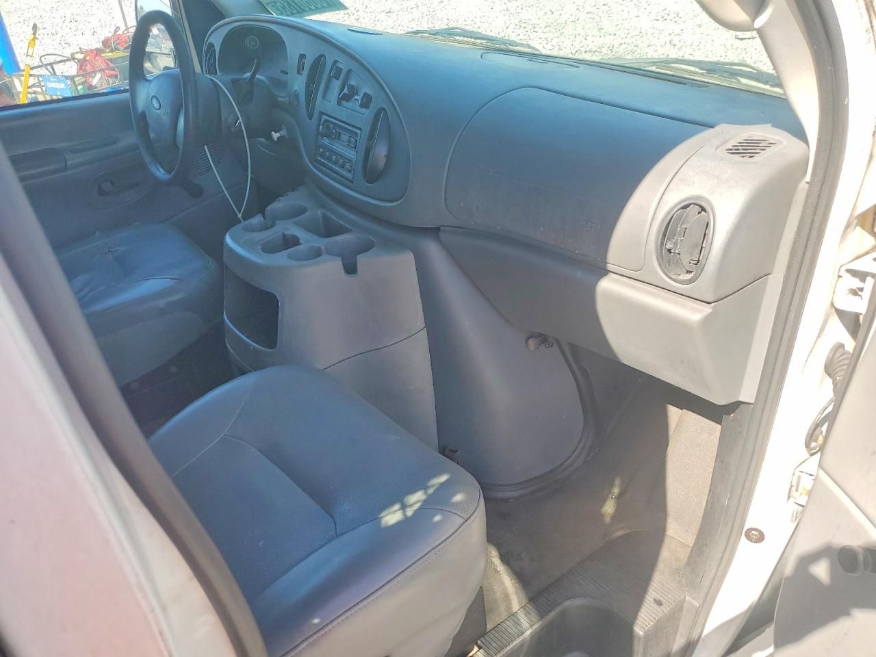 2005 Ford E250 Utility / Service Van