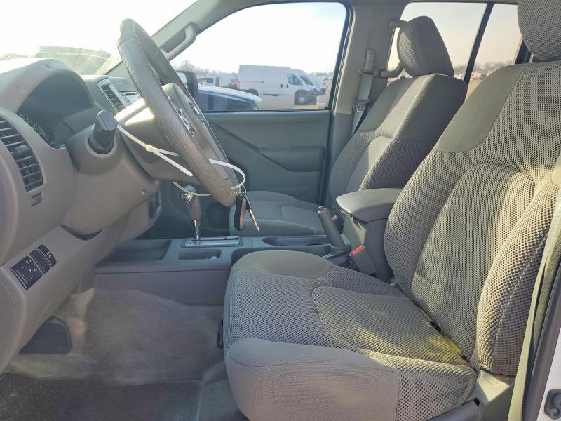2015 Nissan Frontier s