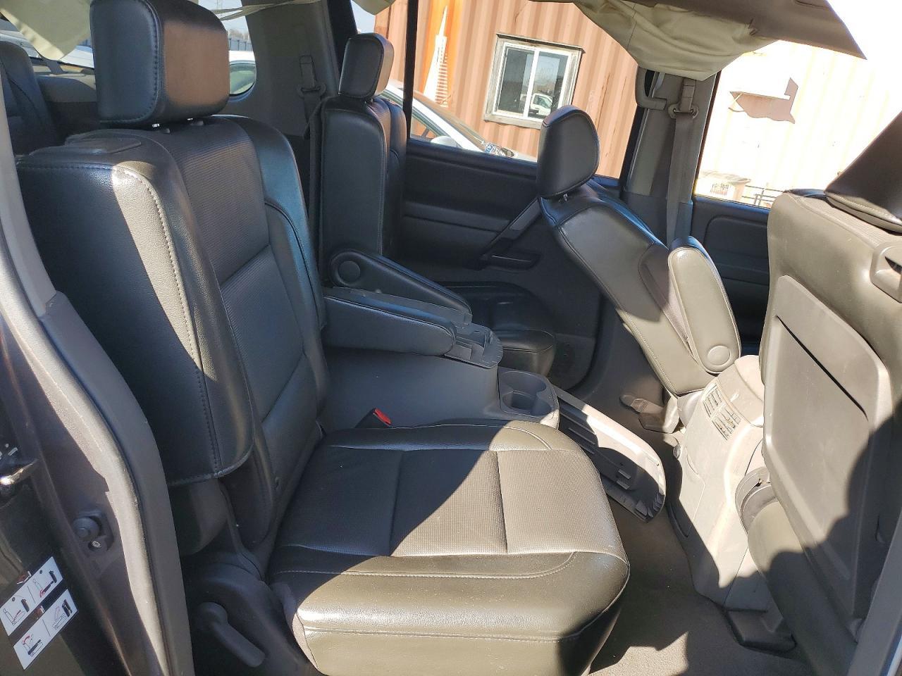 2005 Nissan Armada se