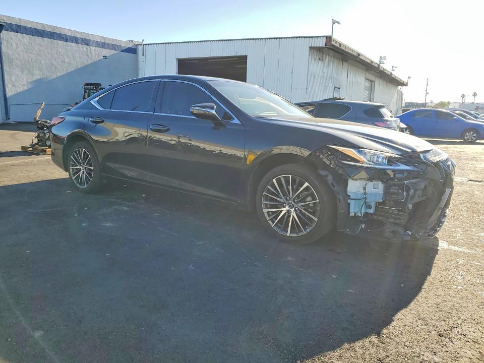2023 Lexus Es 300h Base