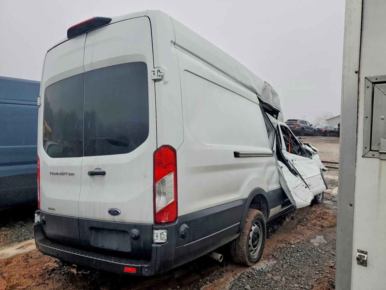 2024 Ford Transit T-250