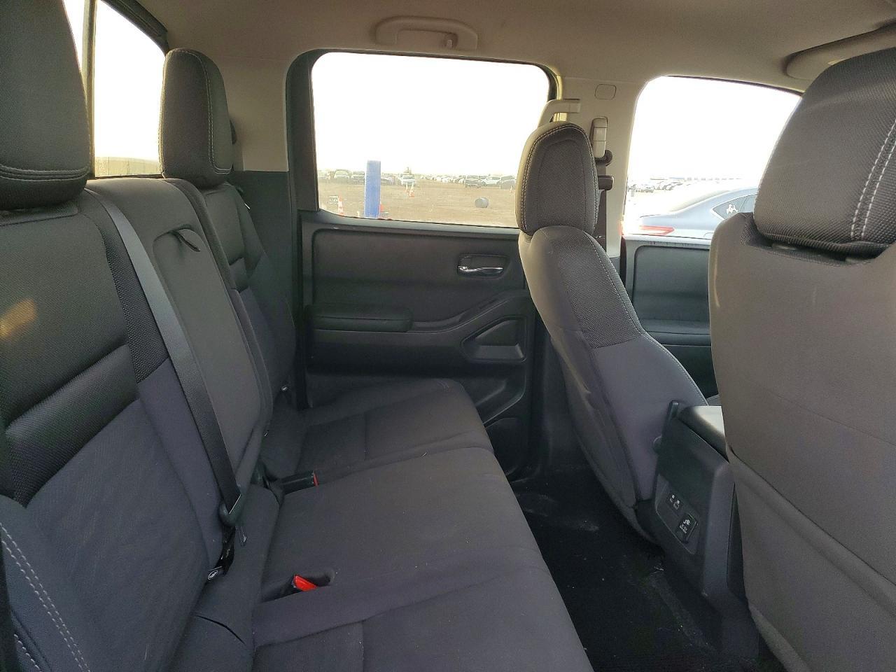 2022 Niss Frontier sv