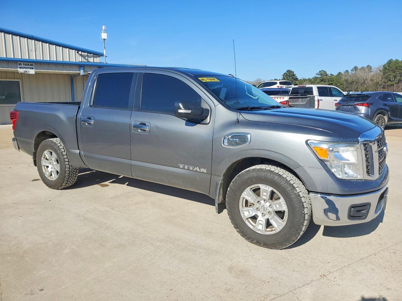 2017 Nissan Titan s