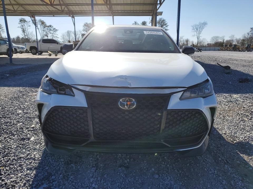 2020 Toyota Avalon xse