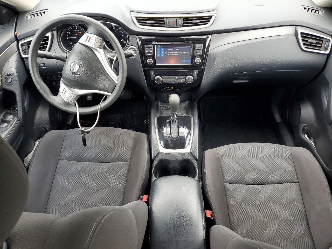 2016 Nissan Rogue sv