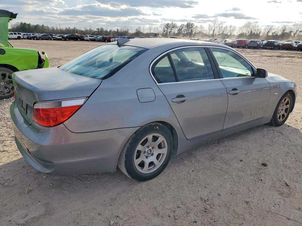 2004 BMW 525 i