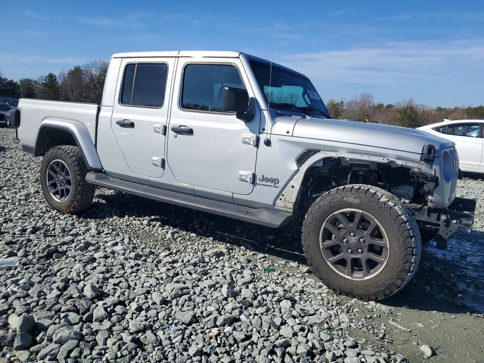 2022 Jeep Gladiator Overland