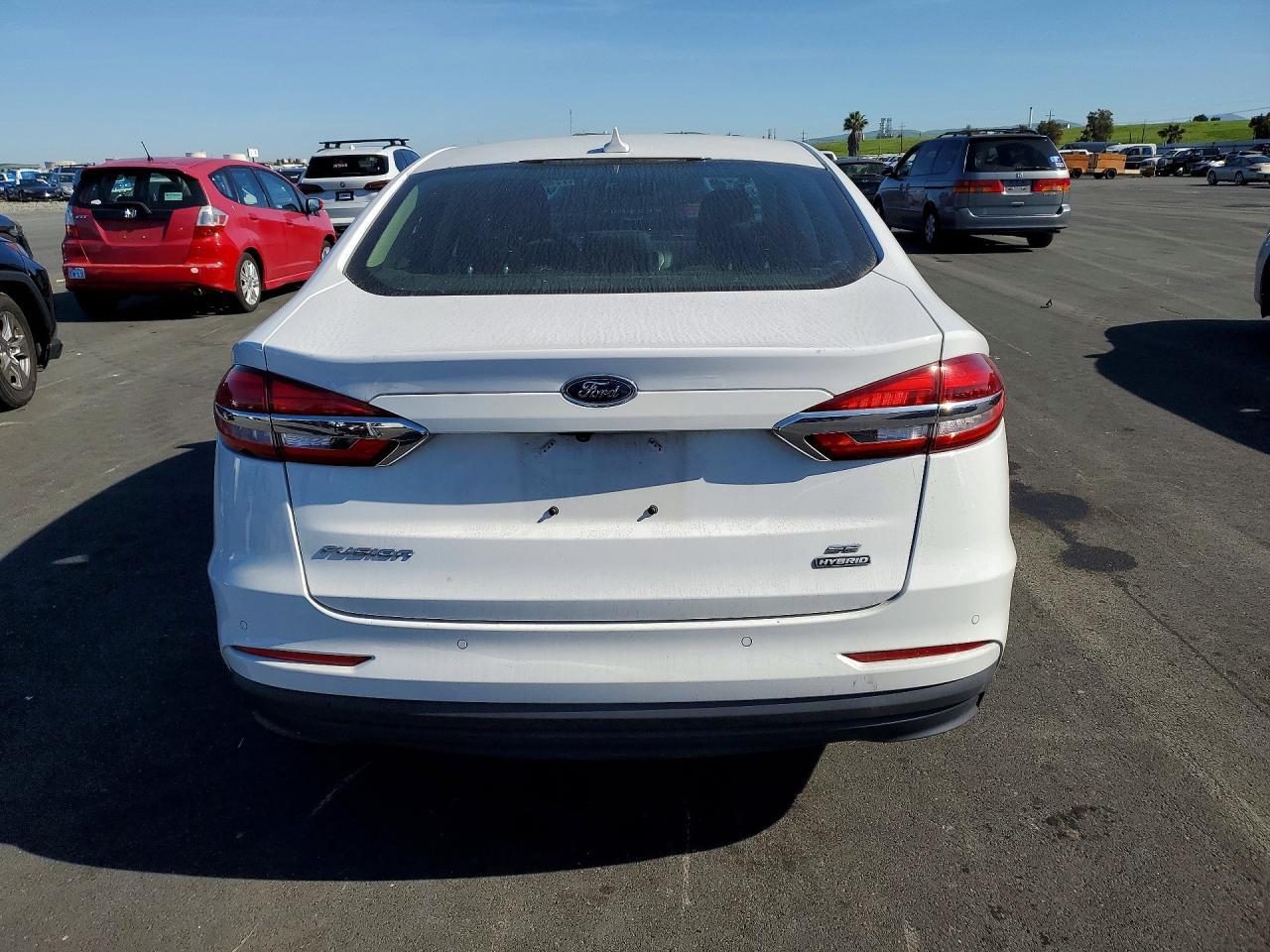 2020 Ford Fusion se
