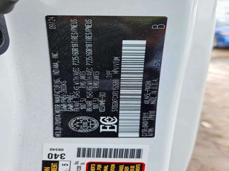 2024 Toyota Sienna le