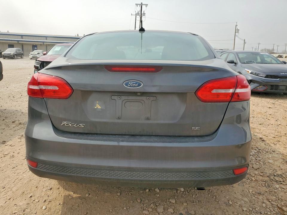 2017 Ford Focus se