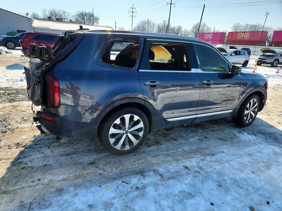 2022 KIA Telluride s