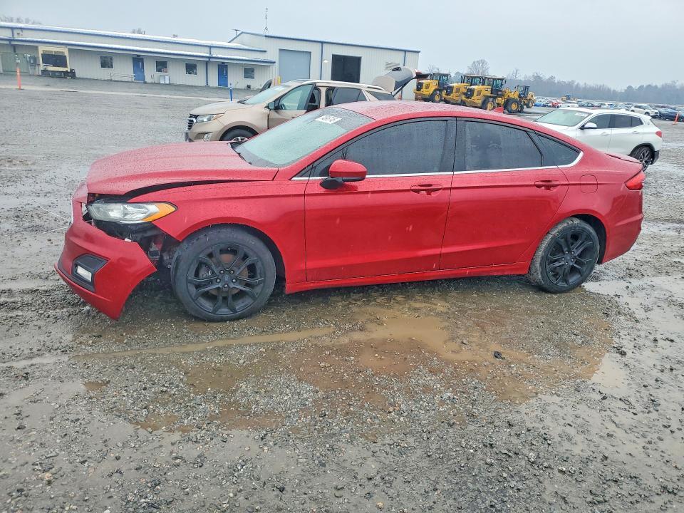 2020 Ford Fusion se