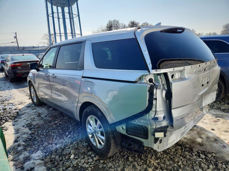 2022 KIA Carnival lx