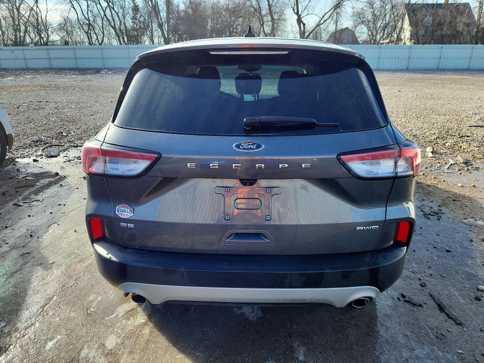 2021 Ford Escape se