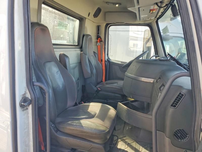 2020 Volvo Vnr Semi Truck