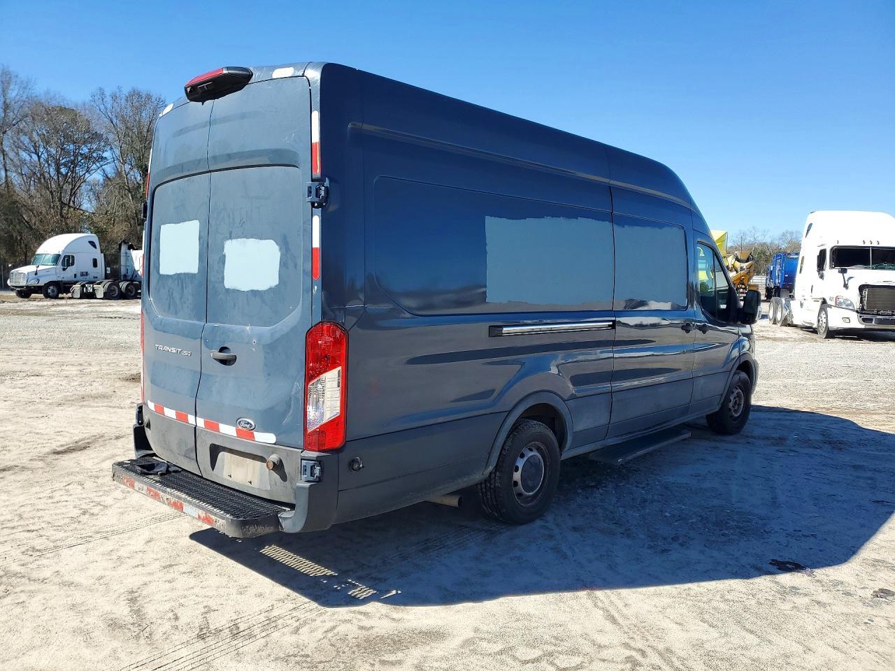 2020 Ford Transit T-250