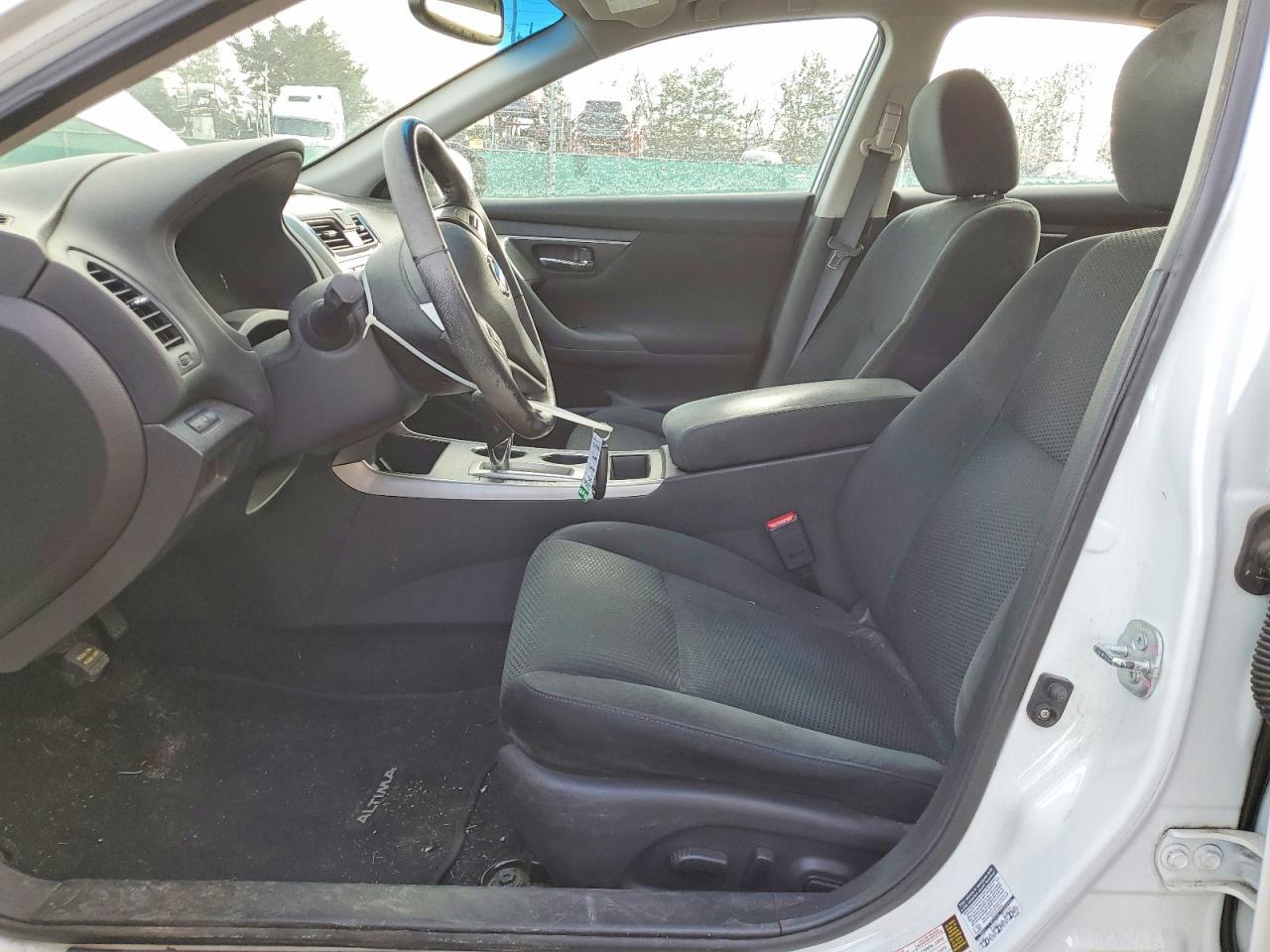 2015 Niss Altima 2.5 sv
