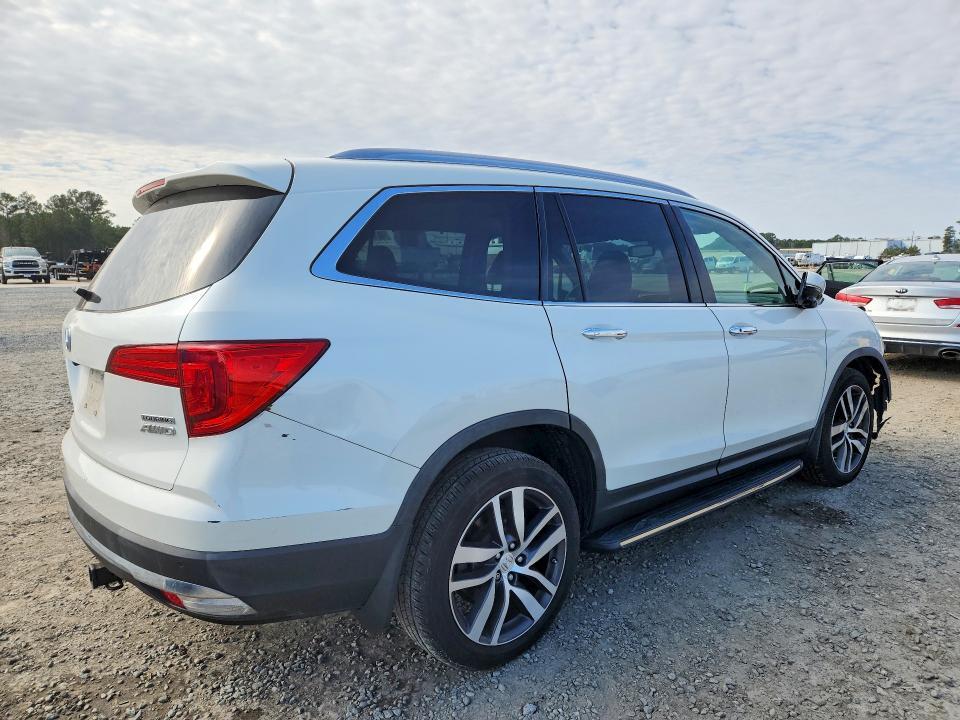 2018 Honda Pilot Touring