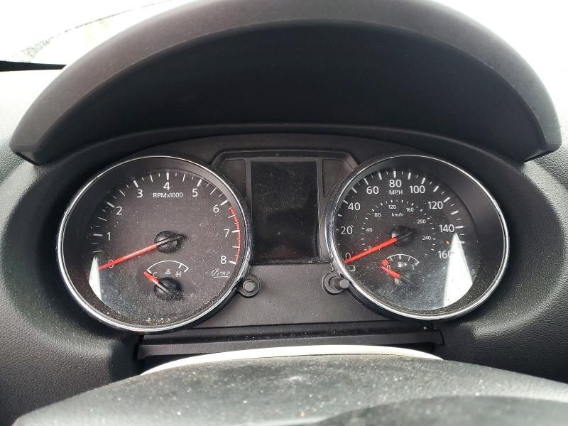 2013 Niss Rogue s awd