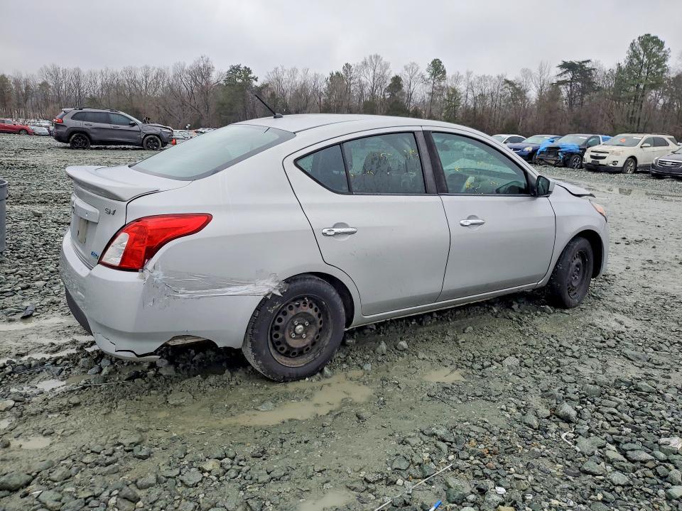 2016 Nissan Versa 1.6 sv