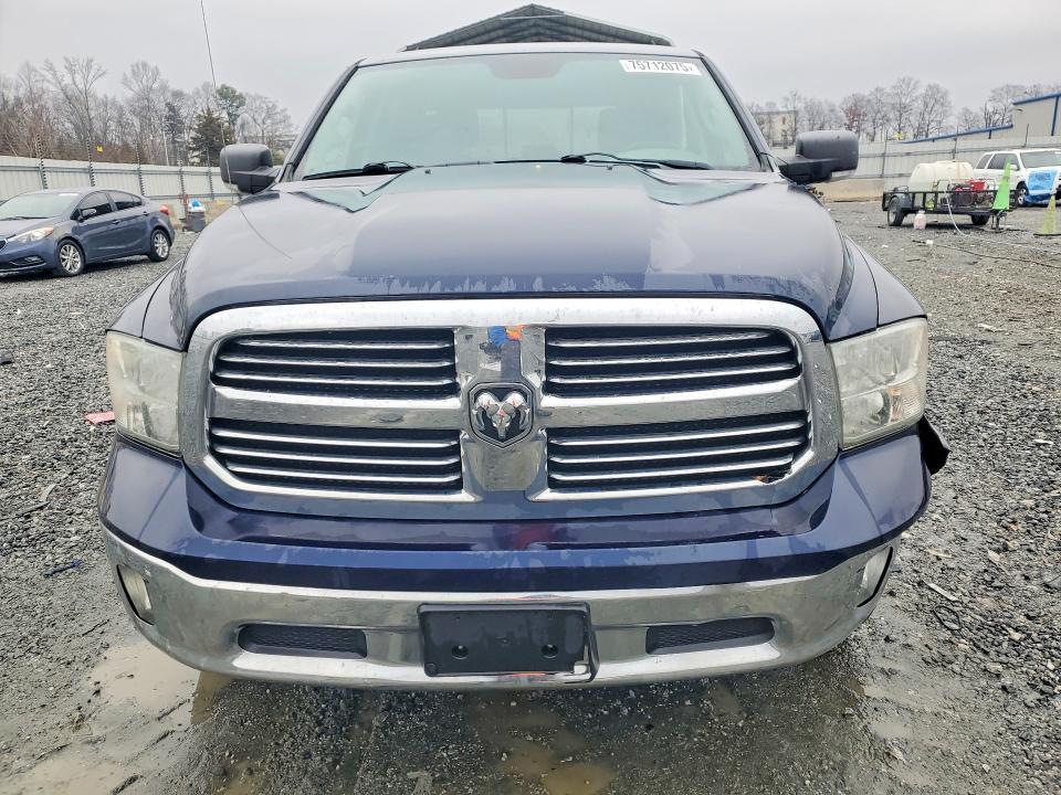 2015 Dodge RAM 1500 SLT