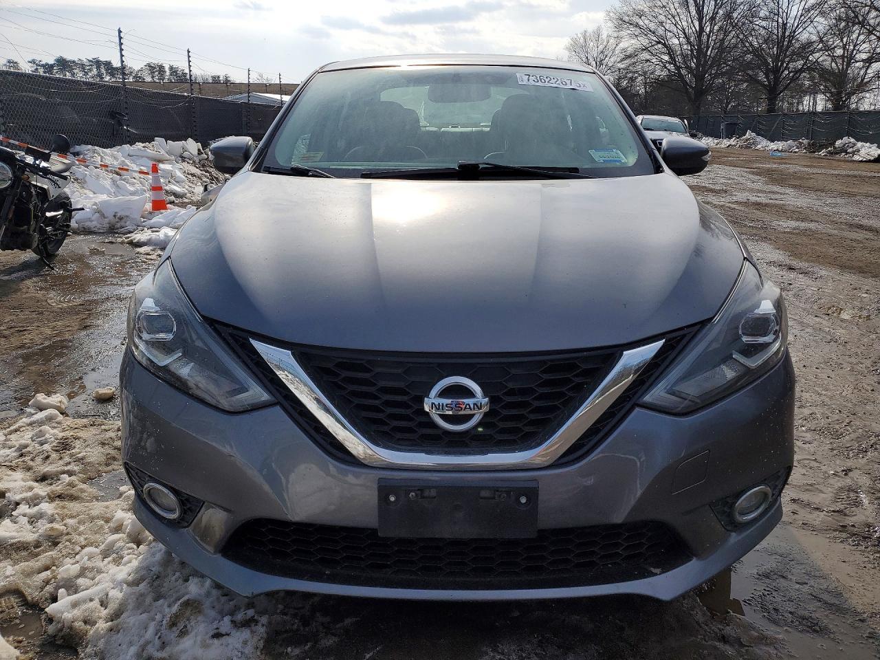 2016 Nissan Sentra sr