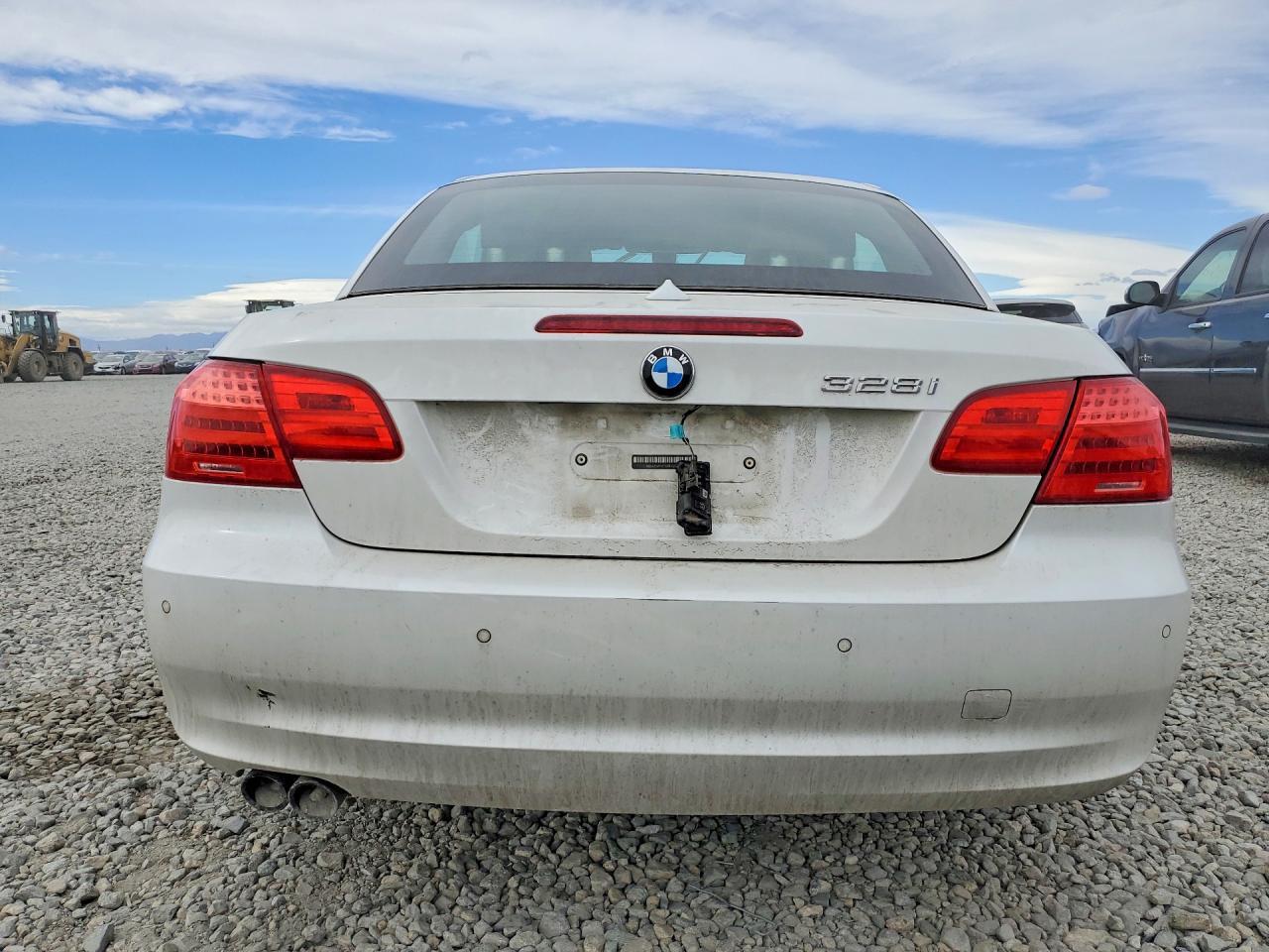 2011 BMW 328 i
