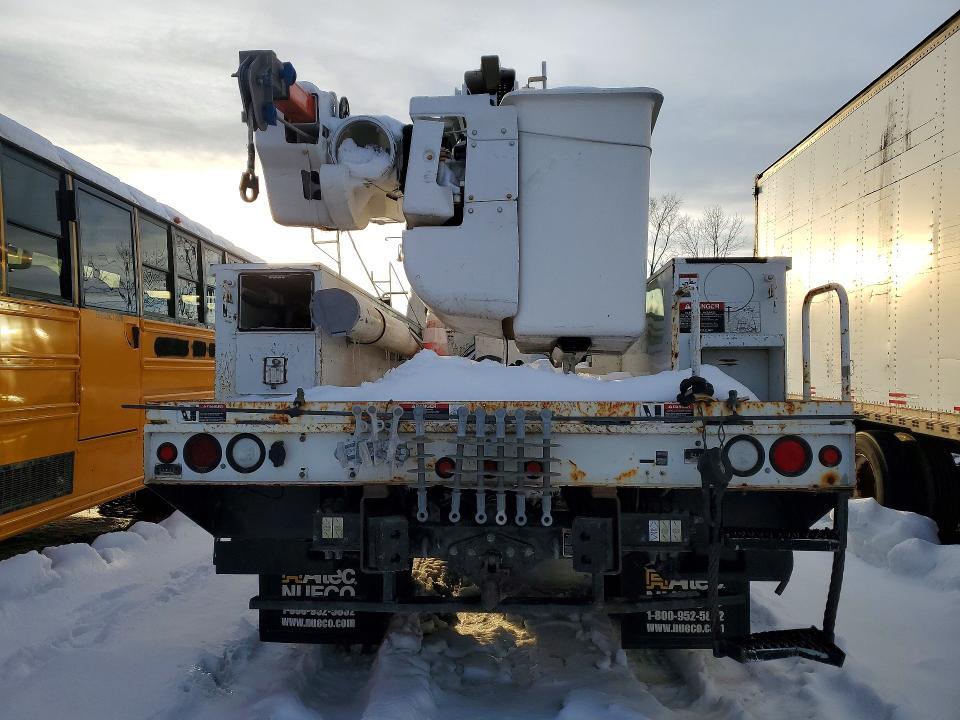 2015 Freigliner 2015 Freightliner Business Class M2 Bucket Truck