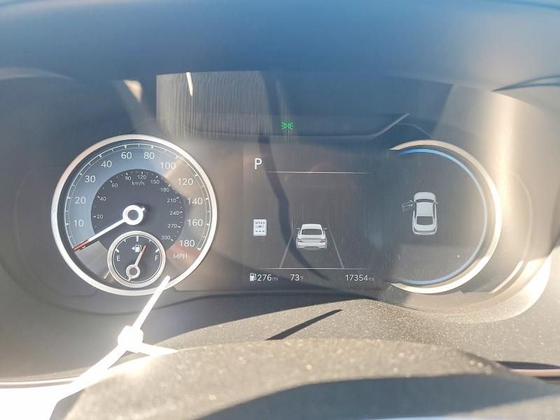 2025 Genesis G70 Base