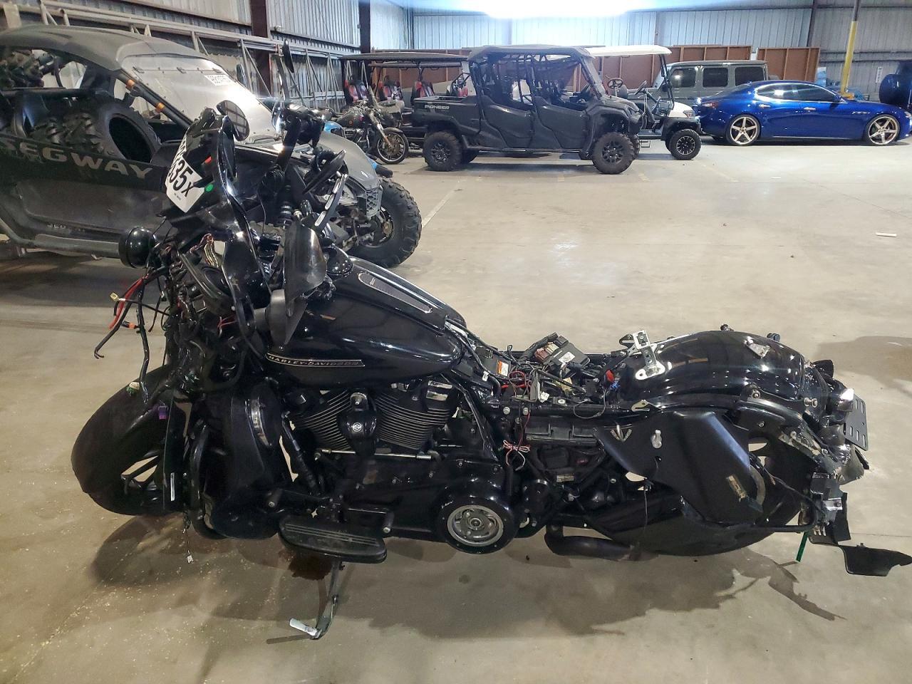 2018 Harley-Davidson Flhxs Street Glide Special