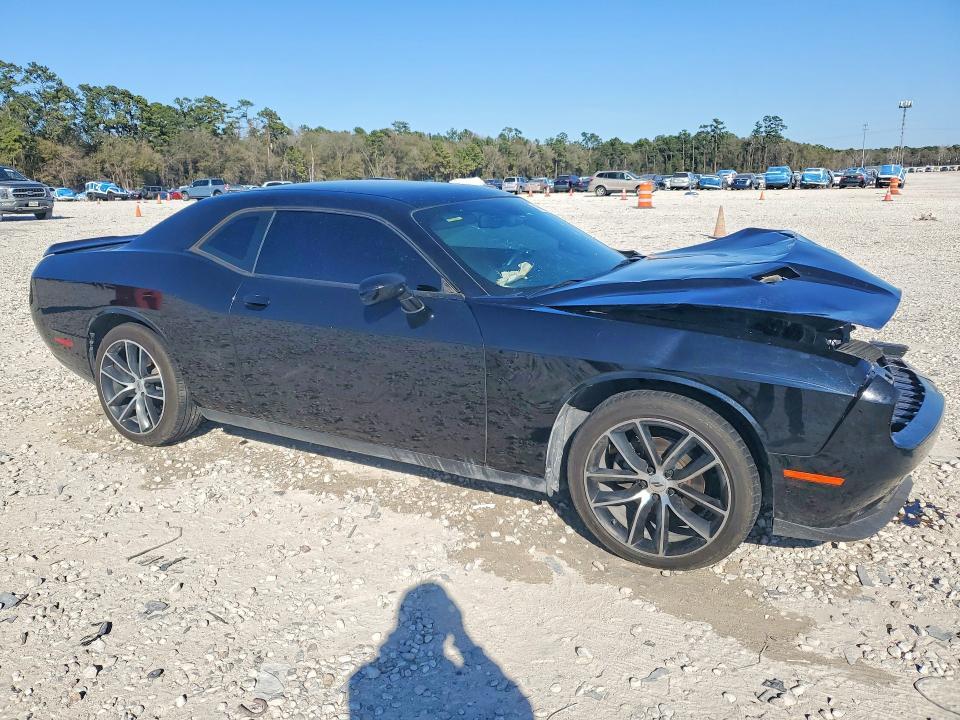 2018 Dodge Challenger sxt