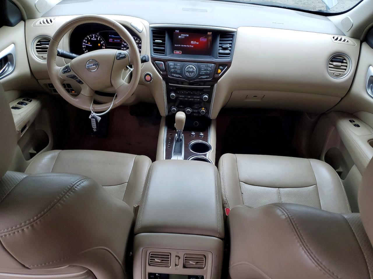 2013 Nissan Pathfinder s