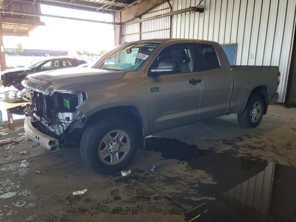 2017 Toyota Tundra Double cab sr