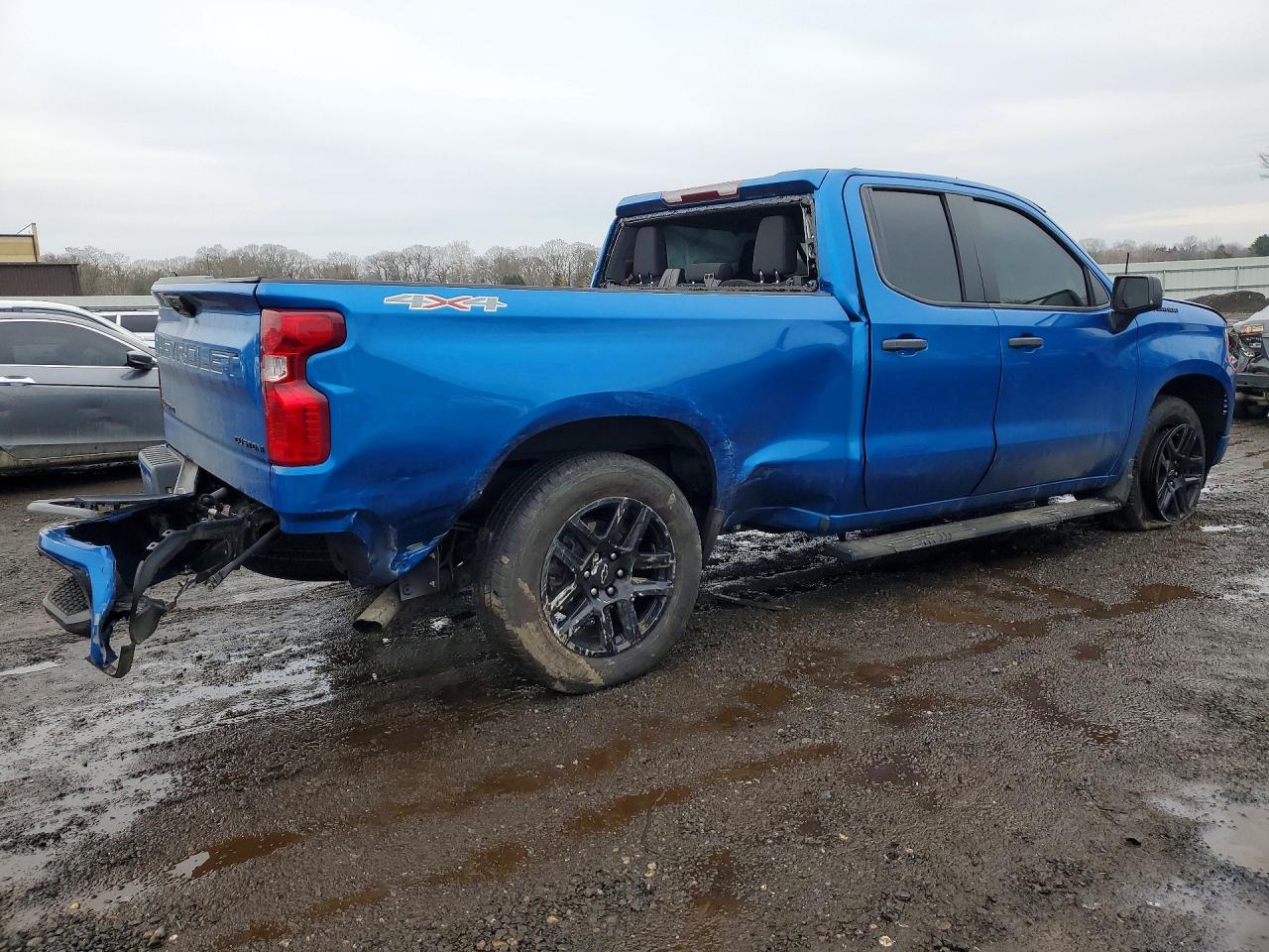 2022 Chevrolet Silverado K1500 Custom