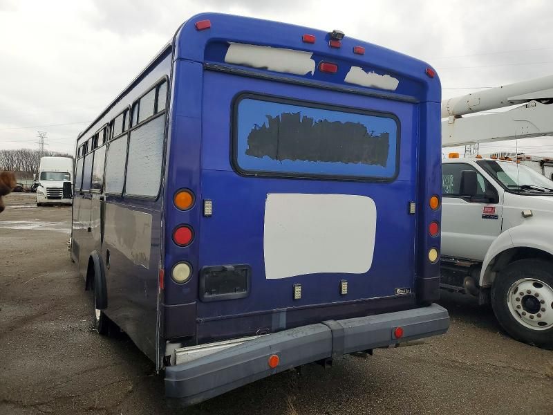 2003 Ford E550 Shuttle Bus