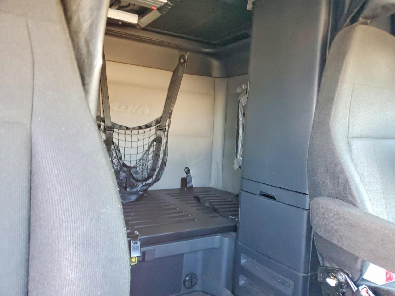 2018 Freigliner Cascadia 126