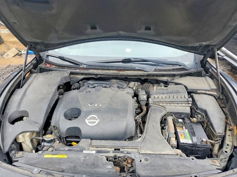 2010 Nissan Maxima s