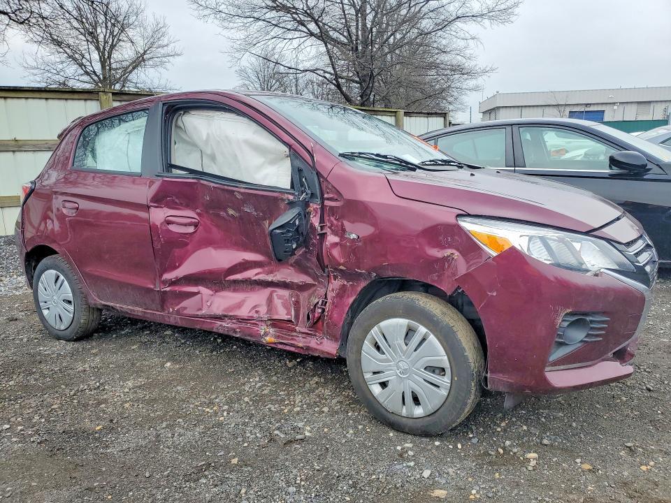 2024 Mitsubishi Mirage es