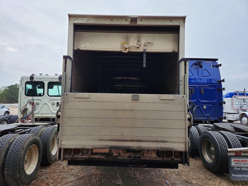 2021 Isuzu Npr hd box Truck