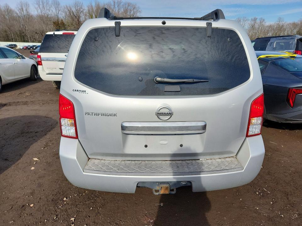2012 Nissan Pathfinder s
