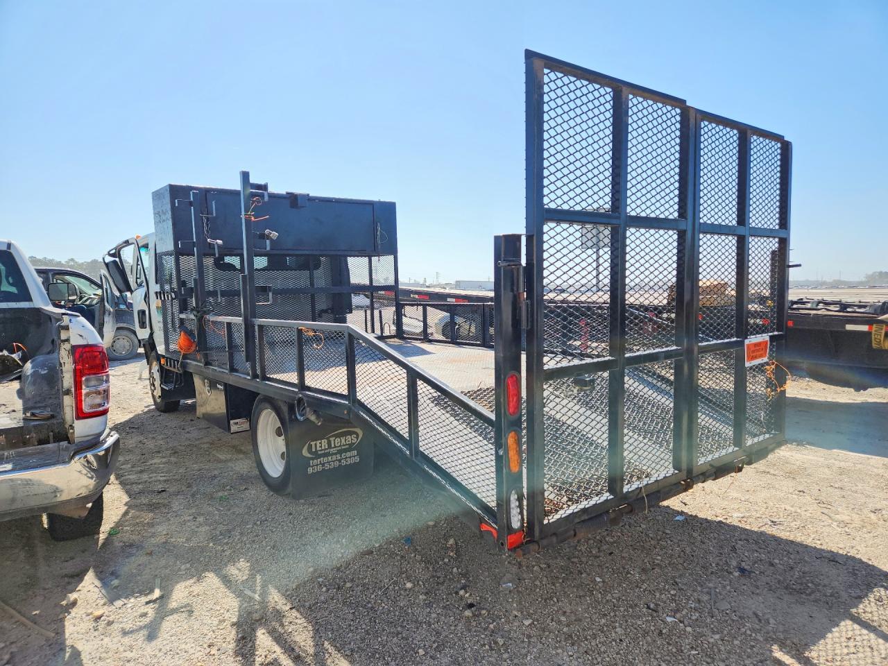 2019 Isuzu NPR HD Crew Cab Flatbed Truck